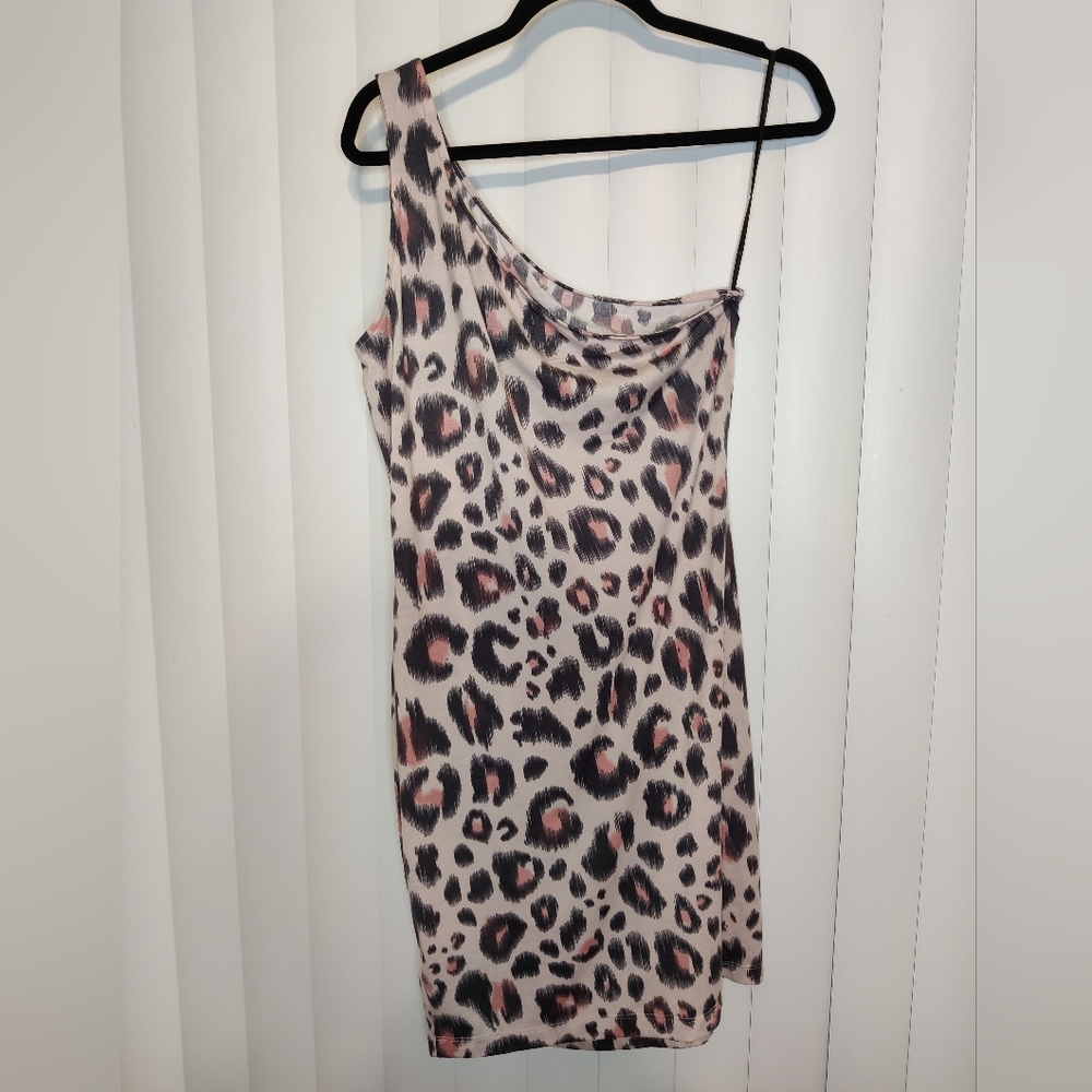 NWT Kardashian Kollection Pink Leopard one shoulder dress size XL - Picture 2 of 3